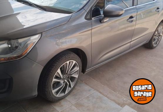 Autos - Citroen C4 Lounge 2016 Nafta 140000Km - En Venta