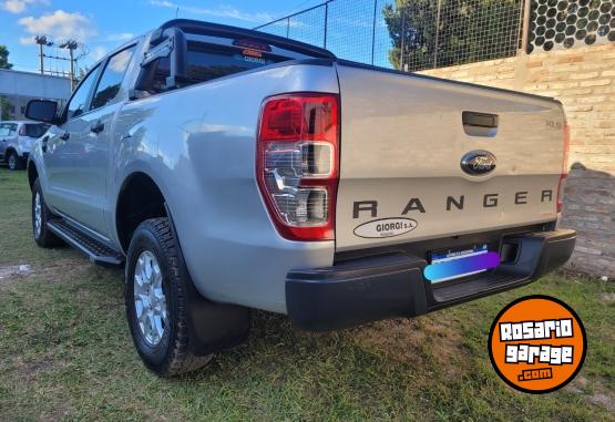 Camionetas - Ford Ranger XLS 3.2 2017 Diesel 200000Km - En Venta