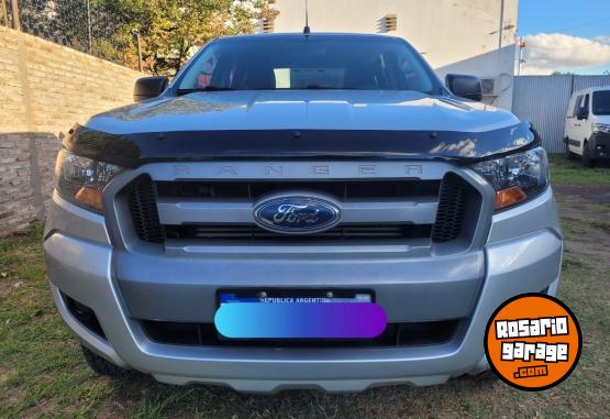 Camionetas - Ford Ranger XLS 3.2 2017 Diesel 200000Km - En Venta