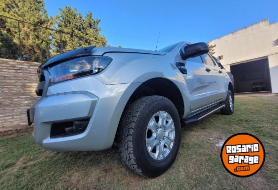 Camionetas - Ford Ranger XLS 3.2 2017 Diesel 200000Km - En Venta