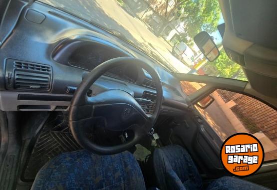 Utilitarios - Peugeot Expert 2001 Diesel 111111Km - En Venta