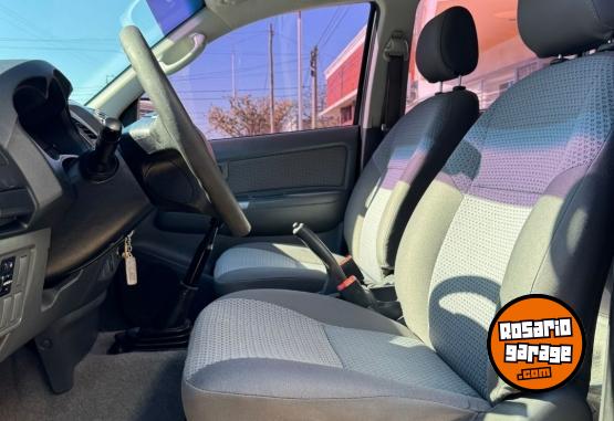 Camionetas - Toyota Hilux 2014 Diesel 73000Km - En Venta