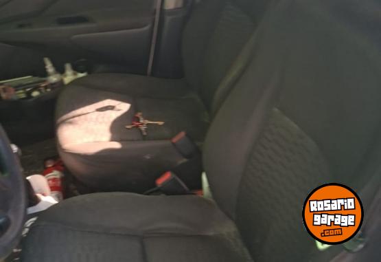 Autos - Toyota ETIOS XS 2014 GNC 250000Km - En Venta