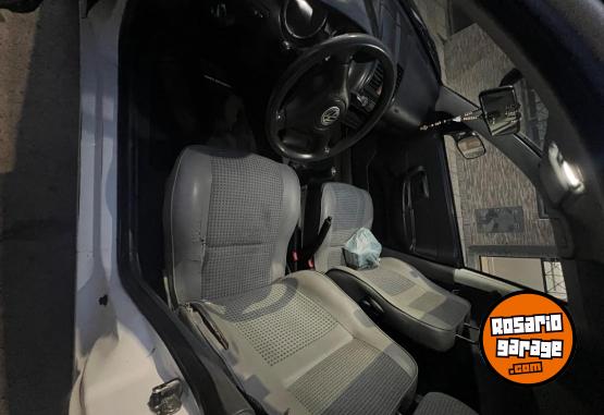 Utilitarios - Volkswagen Caddy 2007 Diesel 250000Km - En Venta