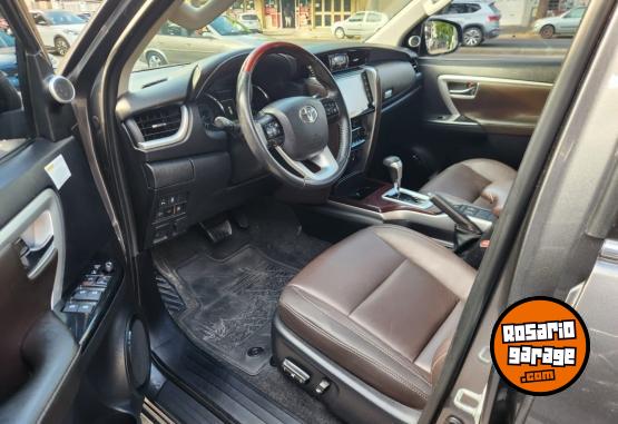 Camionetas - Toyota SW4 2.8 Srx 2020 Diesel  - En Venta