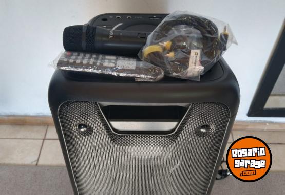 Electr�nica - L�quido Parlante Bluetooth( torre) Thonet and Vander( el mejor) - En Venta