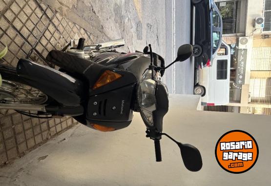 Motos - Motomel Dlx deluxe 2023 Nafta 2800Km - En Venta