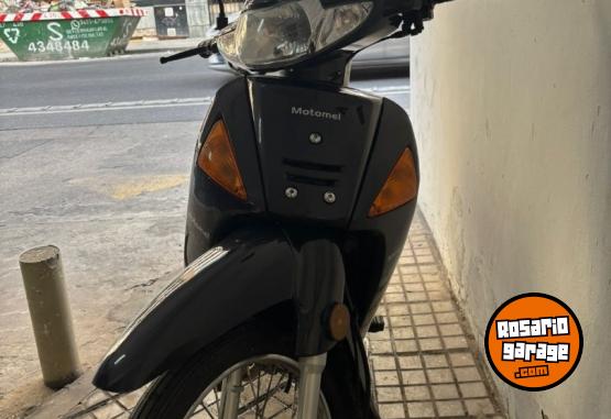 Motos - Motomel Dlx Deluxe 110cc 2023 Nafta 2800Km - En Venta
