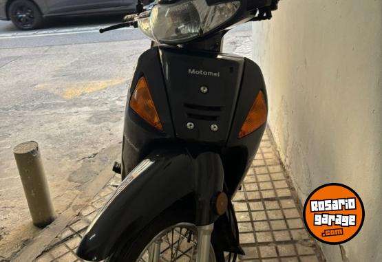 Motos - Motomel Dlx Deluxe 110cc 2023 Nafta 2800Km - En Venta
