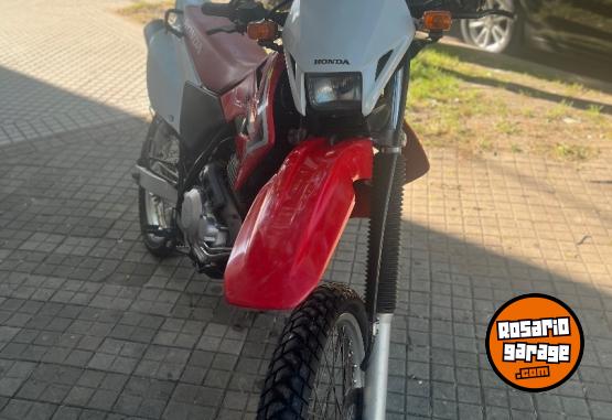 Motos - Honda 250 2015 Nafta 15000Km - En Venta