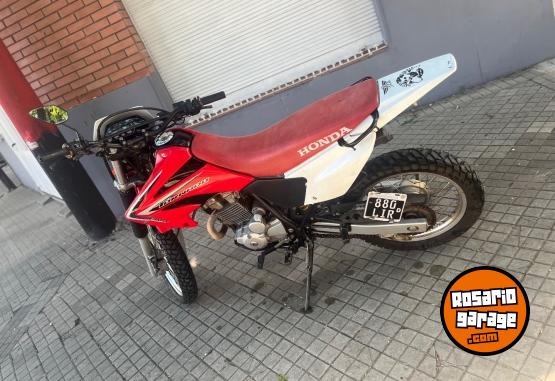 Motos - Honda 250 2015 Nafta 15000Km - En Venta