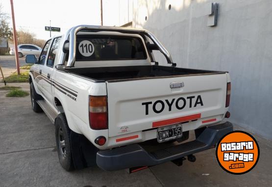 Camionetas - Toyota Hilux SRV 4x2 2001 Diesel 300Km - En Venta