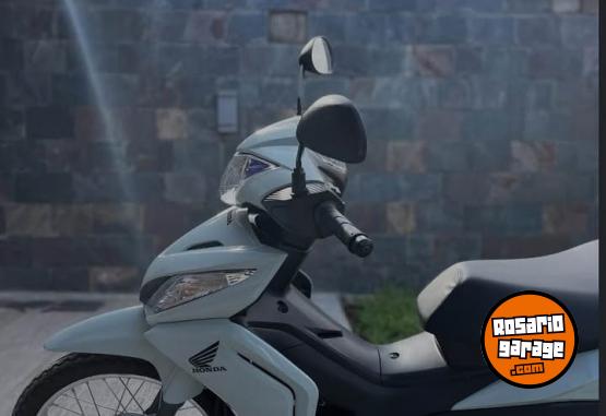 Motos - Honda wave 2024 Nafta 4700Km - En Venta