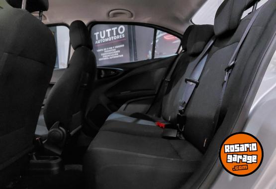 Autos - Fiat Cronos drive 2022 GNC 68900Km - En Venta