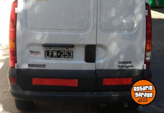 Utilitarios - Renault Kangoo 2012 GNC 250000Km - En Venta