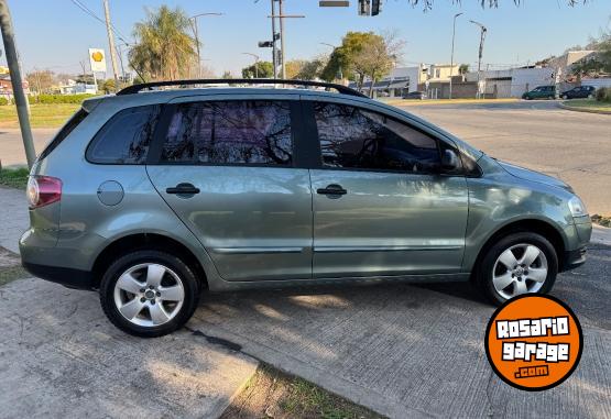 Autos - Volkswagen SURAN TRENDLINE 1.6 2010 Nafta 175000Km - En Venta