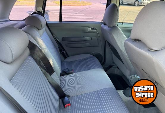 Autos - Volkswagen SURAN TRENDLINE 1.6 2010 Nafta 175000Km - En Venta