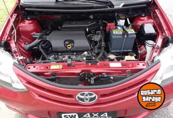 Autos - Toyota ETIOS XS 2016 Nafta 120000Km - En Venta