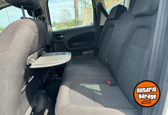 Autos - Citroen C3 Picasso 2013 Nafta 130000Km - En Venta