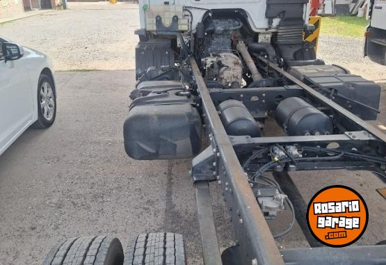 Camiones y Grúas - ACCELO 815 - En Venta