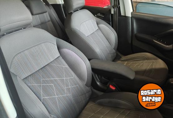 Autos - Peugeot 208 Feline 2013 Nafta 120000Km - En Venta