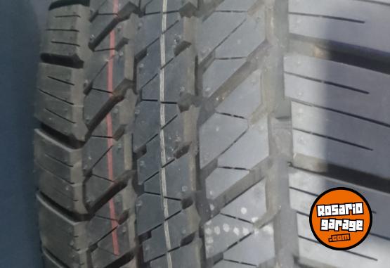 Accesorios para Autos - LLANTA Y CUBIERTA PARA HILUX - En Venta