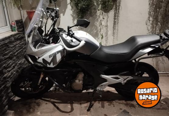 Motos - CF Mt 650 2024 Nafta 7000Km - En Venta