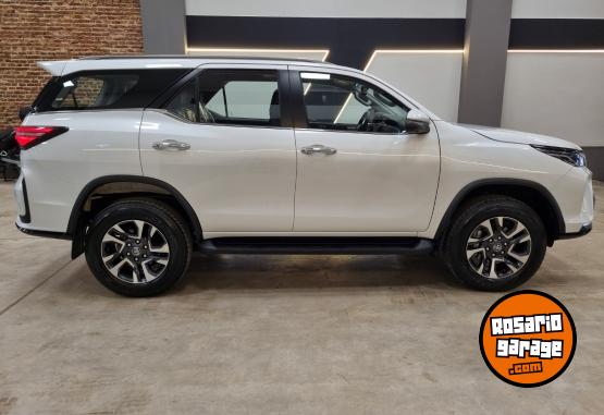 Camionetas - Toyota SW4 SRX 2.8L 4X4 AT 2025 Diesel 0Km - En Venta