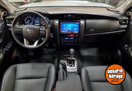 Camionetas - Toyota SW4 SRX 2.8L 4X4 AT 2025 Diesel 0Km - En Venta