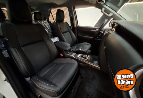 Camionetas - Toyota SW4 SRX 2.8L 4X4 AT 2025 Diesel 0Km - En Venta