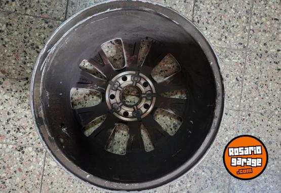 Accesorios para Autos - Llanta GOLF 16 - En Venta