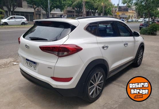 Camionetas - Hyundai TUCSON 4X4 PREMIUM L/16 2016 Nafta 180000Km - En Venta