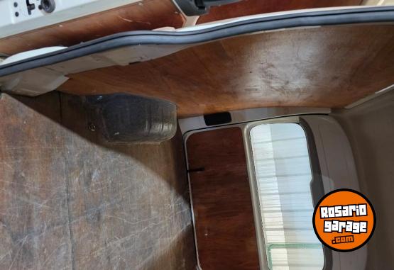 Utilitarios - Toyota Hiace 2.8 L2H2  3a 6at 2022 Diesel 48300Km - En Venta