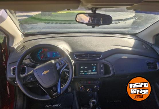 Autos - Chevrolet ONiX 2018 Nafta 100000Km - En Venta