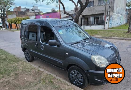 Utilitarios - Renault Kangoo 2016 GNC 162000Km - En Venta