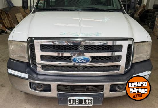 Camiones y Grúas - Ford 4000 - En Venta
