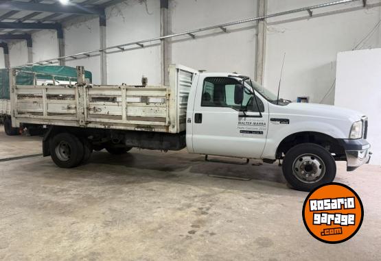 Camiones y Grúas - Ford 4000 - En Venta