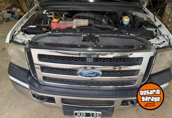 Camiones y Grúas - Ford 4000 - En Venta