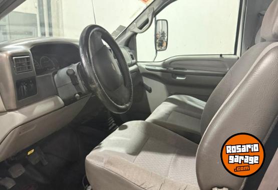 Camiones y Grúas - Ford 4000 - En Venta