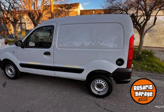 Utilitarios - Renault Kangoo 2016 Nafta 277000Km - En Venta