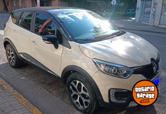 Autos - Renault Captur intens 2019 Nafta 73000Km - En Venta