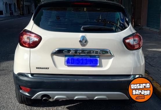Autos - Renault Captur intens 2019 Nafta 73000Km - En Venta