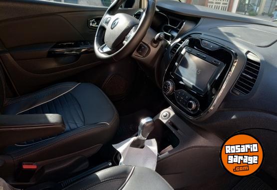 Autos - Renault Captur intens 2019 Nafta 73000Km - En Venta