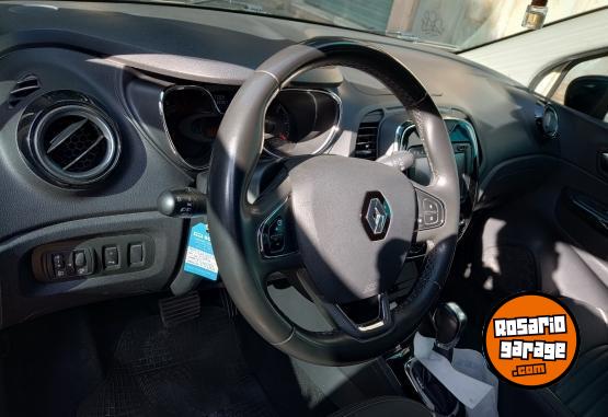 Autos - Renault Captur intens 2019 Nafta 73000Km - En Venta
