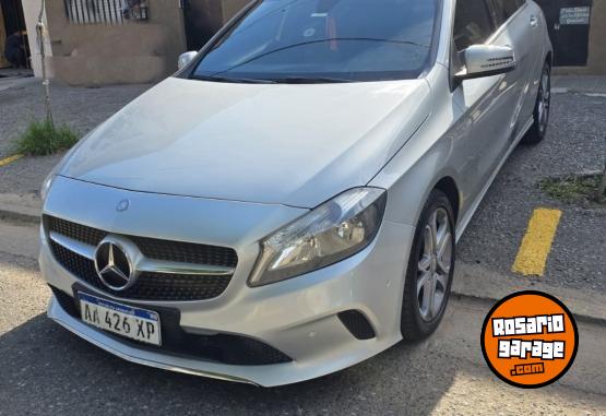 Autos - Mercedes Benz A200 Urban 2016 Nafta 160500Km - En Venta