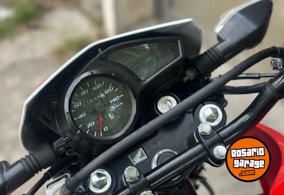 Motos - Honda Xr150 2024 Nafta 7600Km - En Venta