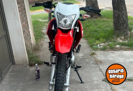 Motos - Honda Xr150 2024 Nafta 7600Km - En Venta