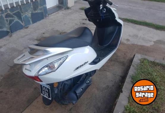 Motos - Honda Elite 125cc 2014 Nafta 27800Km - En Venta