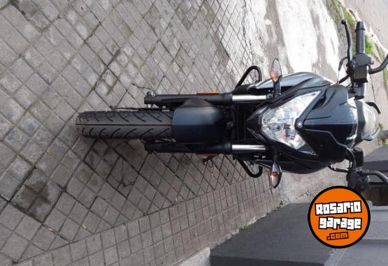 Motos - Bajaj Rouser 200 2022 Nafta 8500Km - En Venta