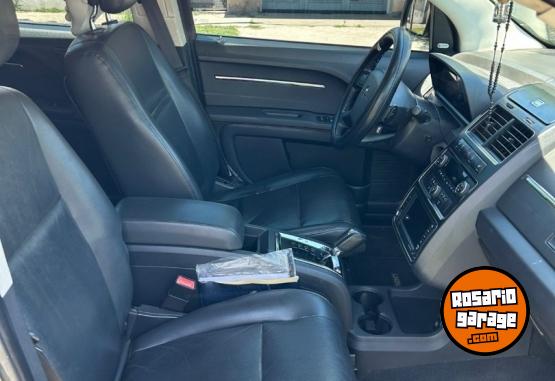 Camionetas - Dodge Journey rt full 2010 Nafta 247000Km - En Venta
